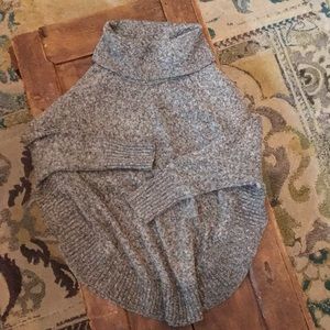 Leo & Nicole Cotton Blend Poncho Pullover - M